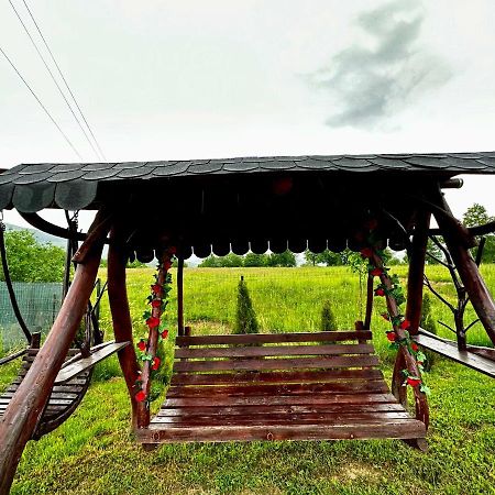 A-Frame Bucovina- Paradis Bucovinean Capu Cîmpului Εξωτερικό φωτογραφία