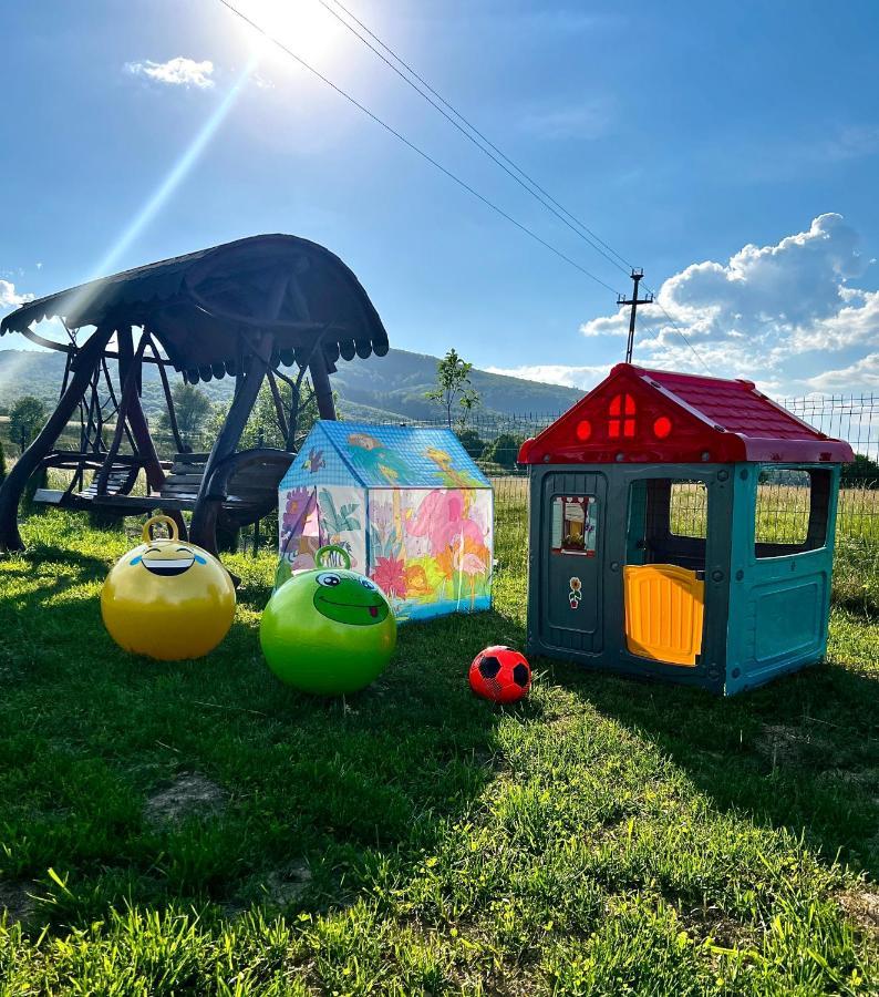 A-Frame Bucovina- Paradis Bucovinean Capu Cîmpului Εξωτερικό φωτογραφία